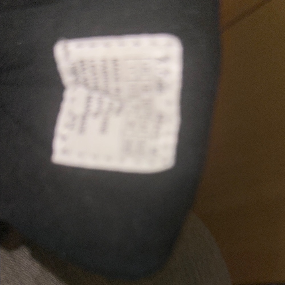 Walking Shoes - image 5